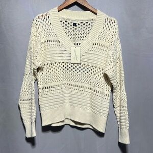 Knit sweater NWT